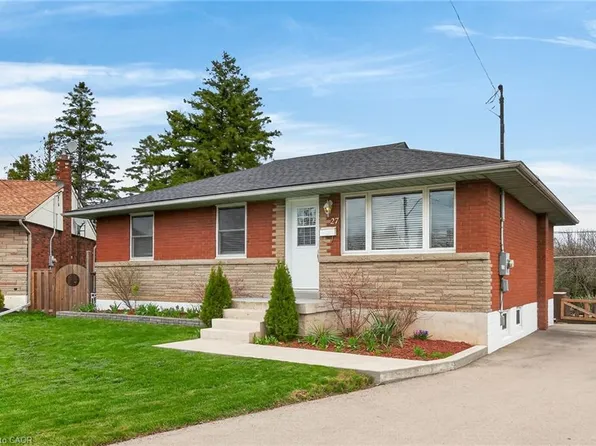 27 Camille Ct, Hamilton, ON L8T 2C8