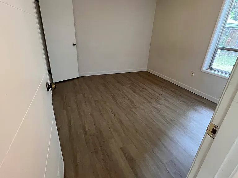 1st Bedroom downstairs - windows to backyard