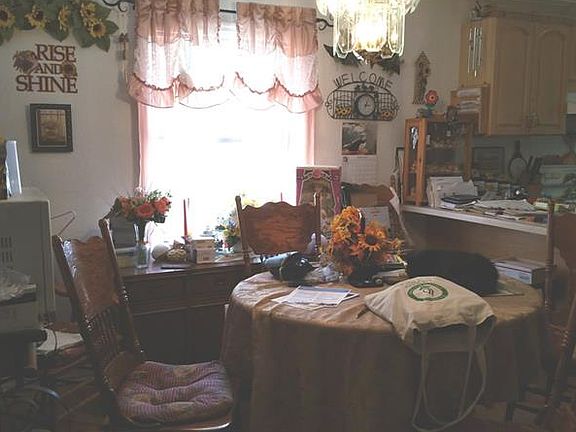 3rd image of 549 Berkley Ave