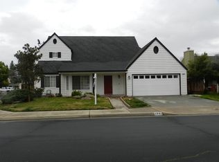 1061 N Adler Ave, Clovis, CA