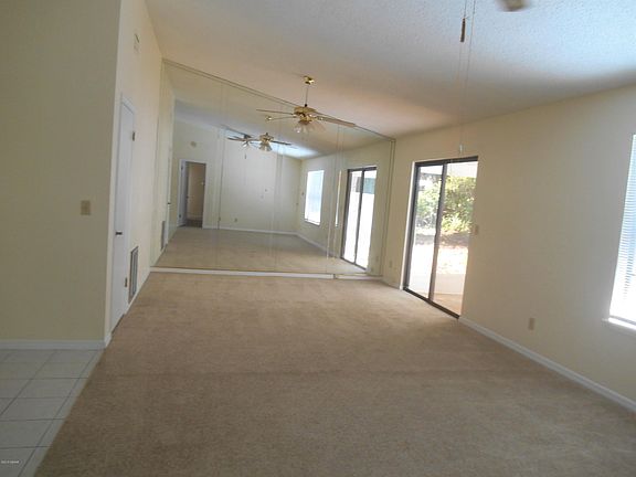 5th image of 1075 Oak Forest Cir