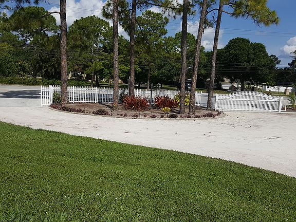 2nd image of 4420 Royal Palm Beach Blvd