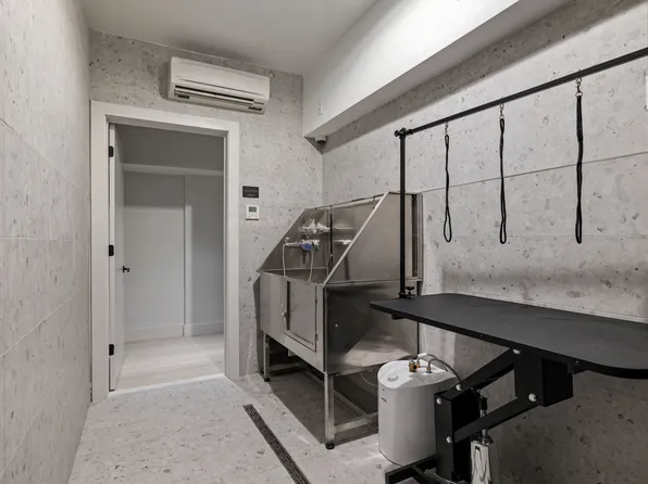 2602 Snyder Avenue image 32 of 33