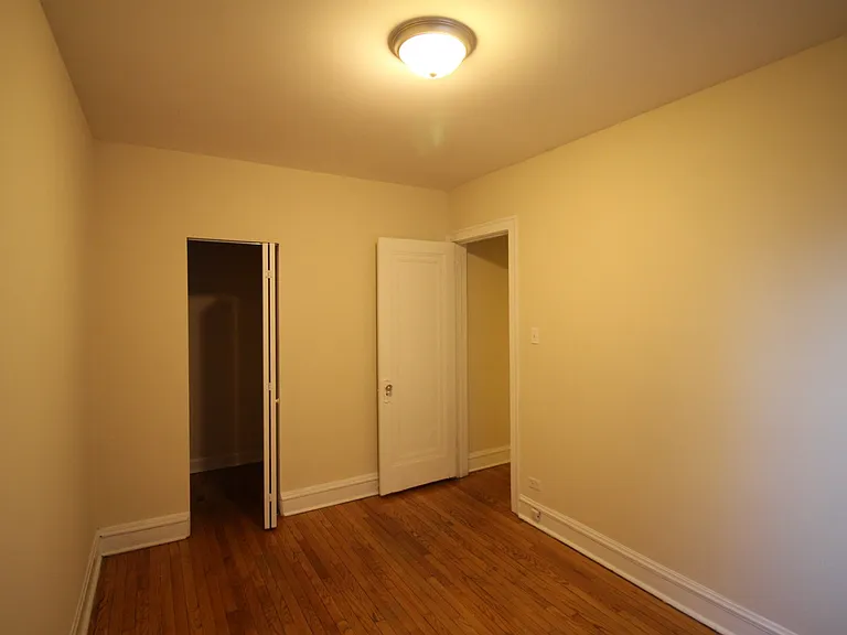 2318 W Granville Ave #1 — Photo 9