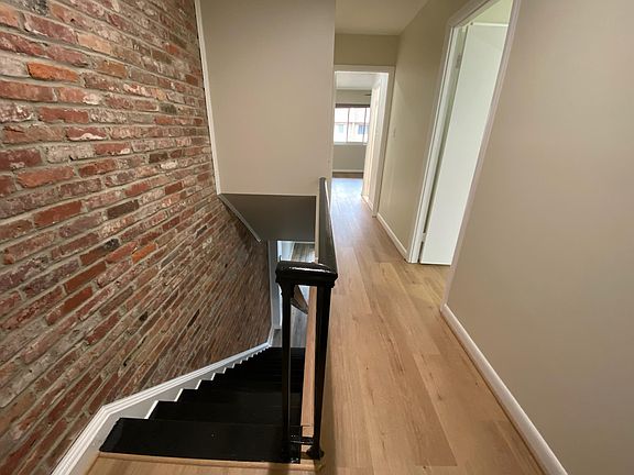 Entry level view towards bedrooms