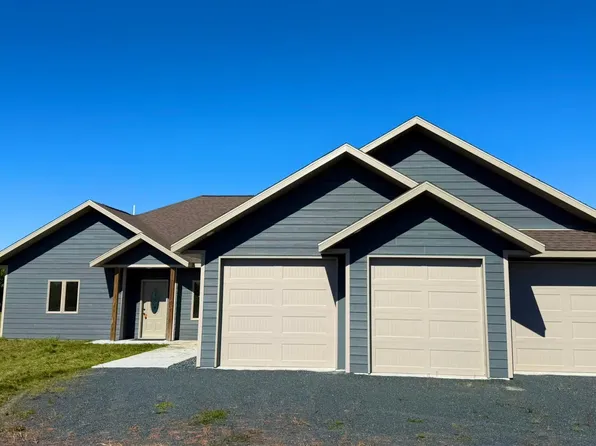 2158 Fighting Sioux Loop NW, Baudette, MN 56623