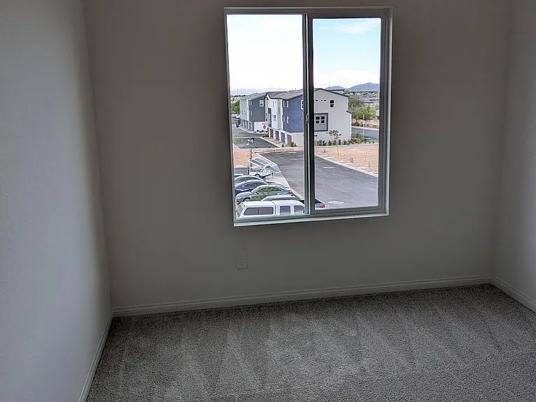 5887 Park Row St — Photo 9