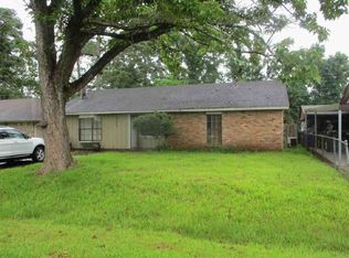 9370 Cumberland Dr, Beaumont, TX 77708