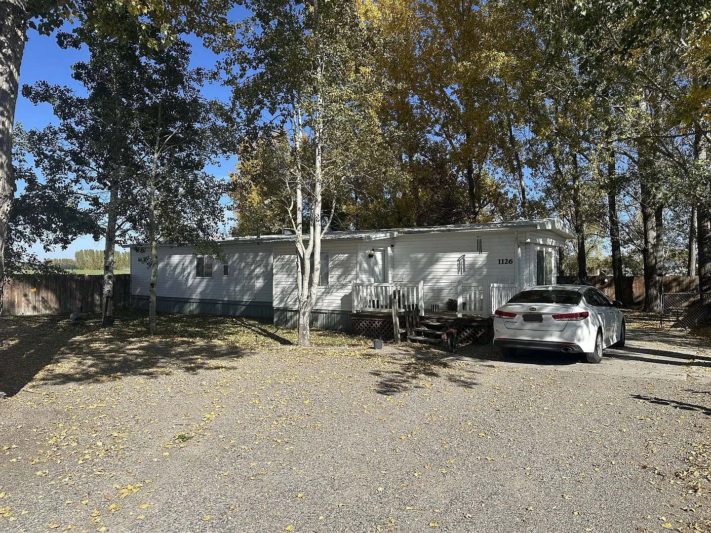 Cute 3 Bed, 2 Bath Home in Hibbard - 728 Sq Ft Shop Included! — Photo 2