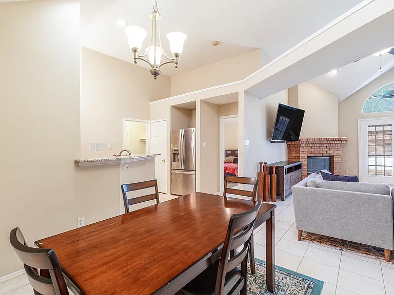 6912 Harvey Ln — Photo 11