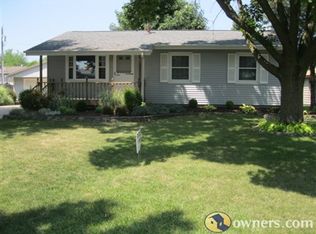 214 7th St W, Andalusia, IL