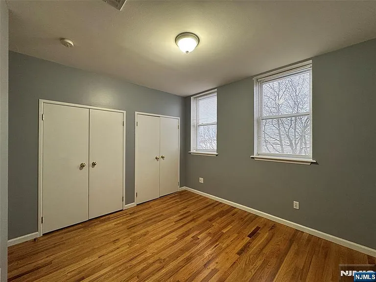 610 Devon St — Photo 34