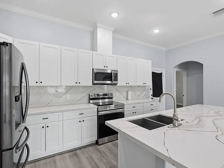 15914 Tug Ct — Photo 12