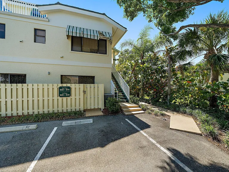 860 Bella Vista Ct S #60 — Photo 40