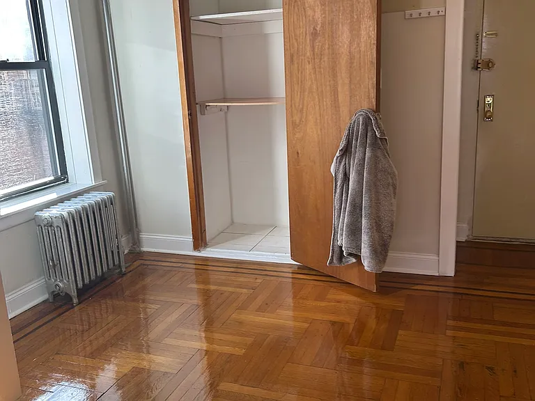 823 52nd St #3A — Photo 5