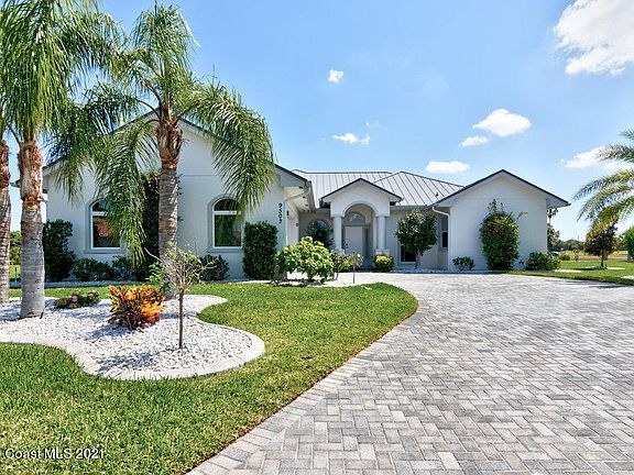 2nd image of 9502 Poinciana Ct