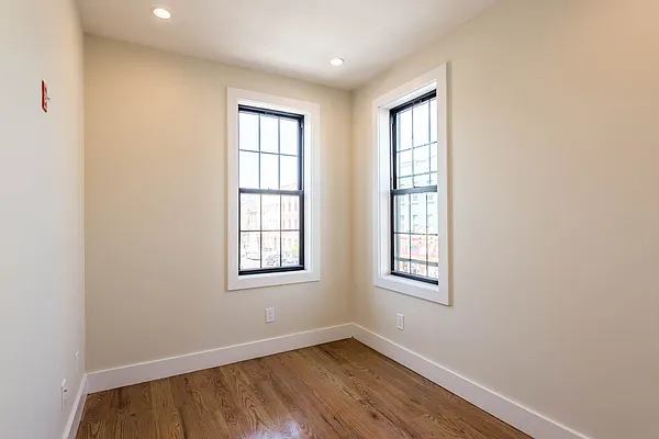 Rented by Nooklyn NYC LLC | media 38