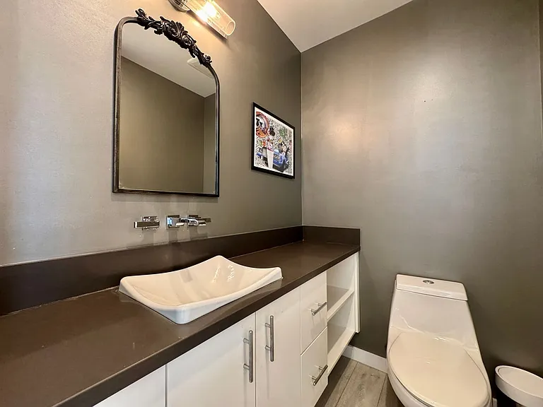 143 N Ardmore Ave — Photo 11