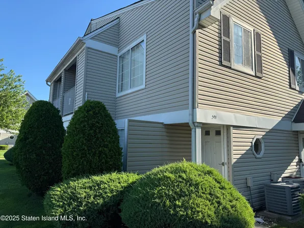 591 Correll Ave, Staten Island, NY 10309