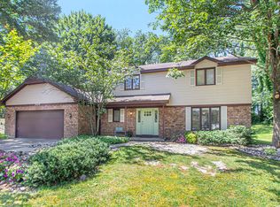 7499 Aspenwood Dr SE, Grand Rapids, MI 49546