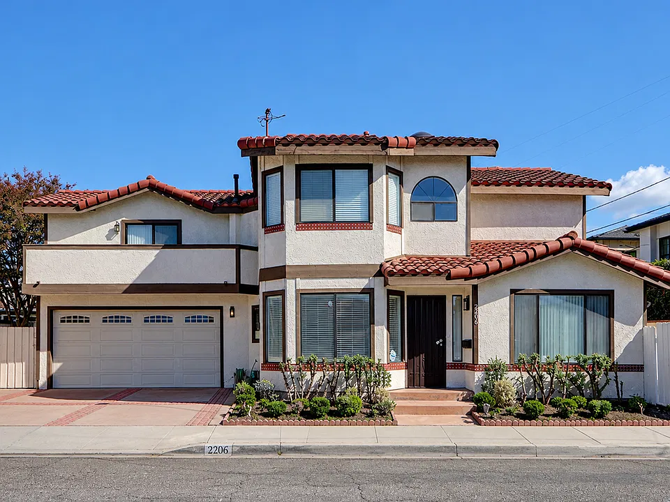 2206 Felton Ln