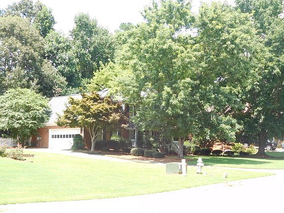 2nd image of 875 John Ct