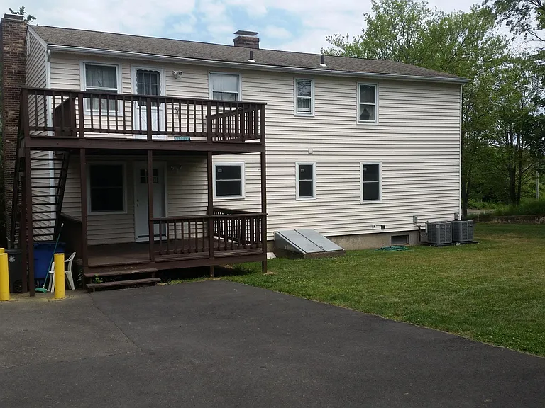 172 S End Rd #1 — Photo 3