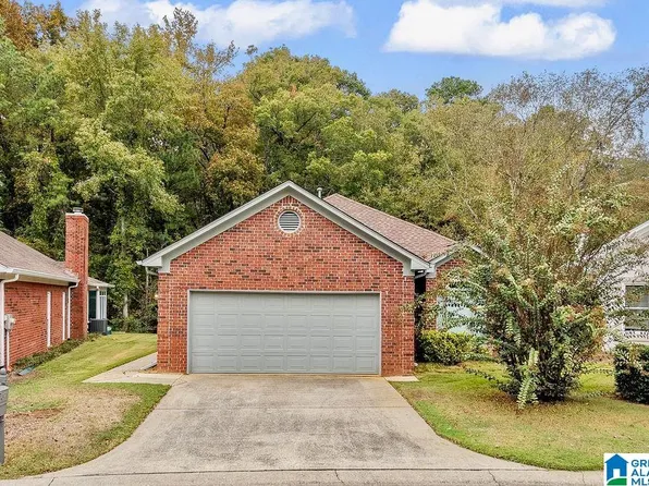 1305 Berwick Cir, Birmingham, AL 35242