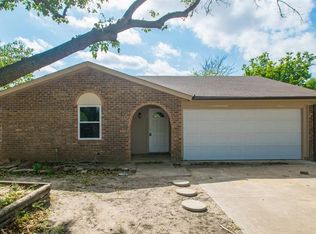 1720 Oak Tree Dr, Denton, TX 76209