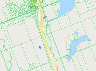 60 Stahls Rd, Huntsville, ON P1H2J4