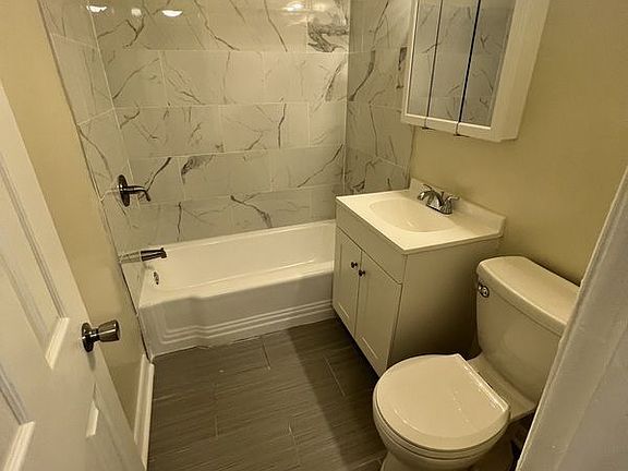 4th image of 3012 Chamberlayne Ave #204