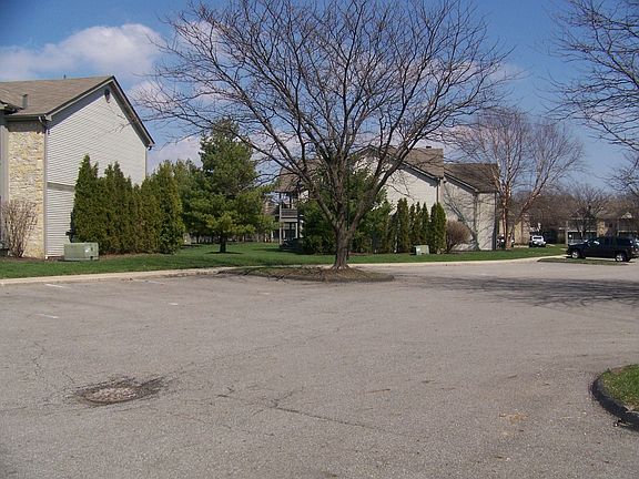 3rd image of 2736 Greystone Dr #Gd2736-f