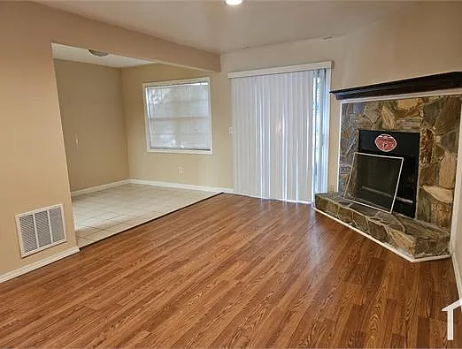 3214 Pine Tree Trl