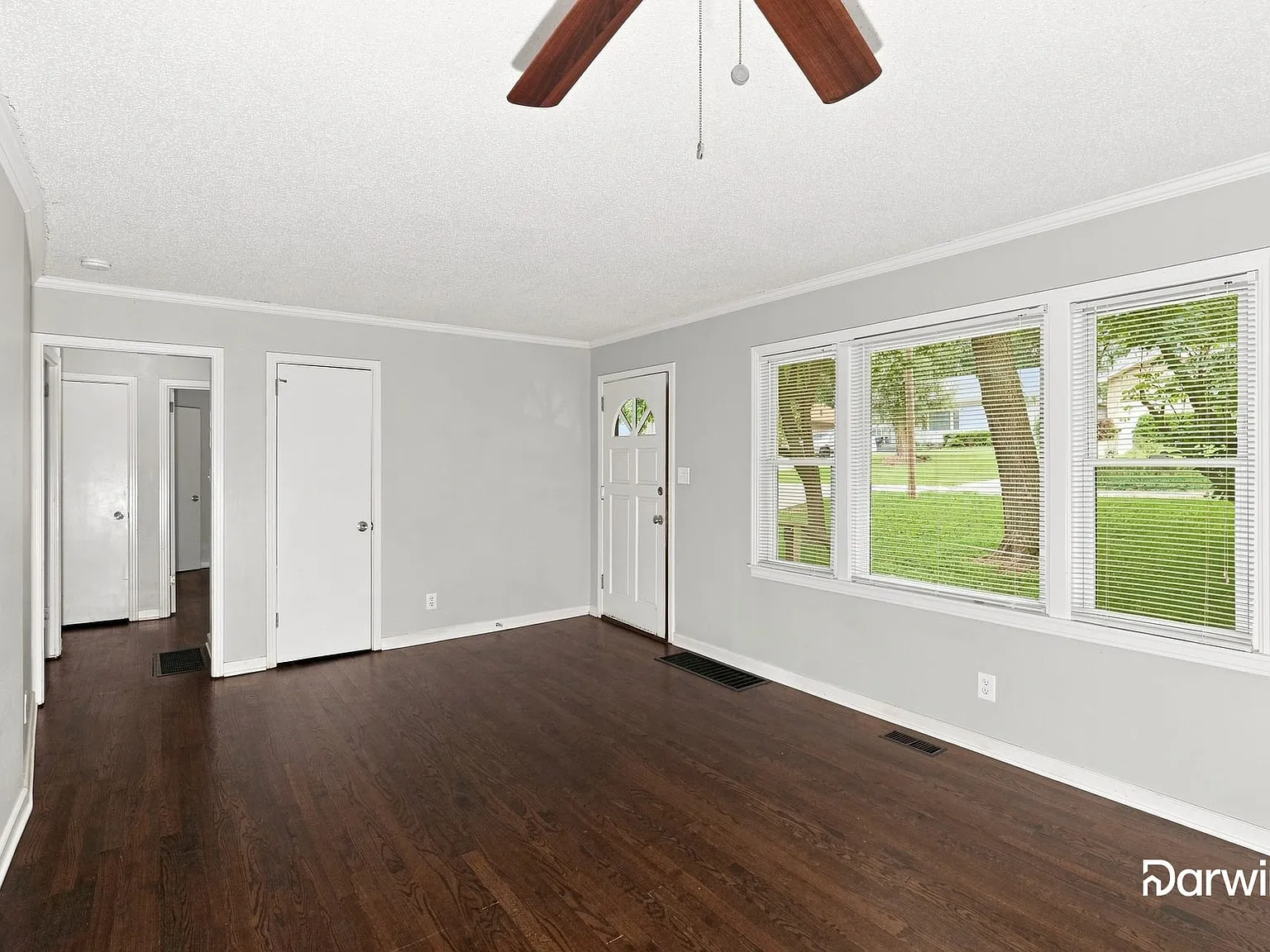 3 bed, 2.0 bath, 1164 sqft, $1,765 — Photo 4
