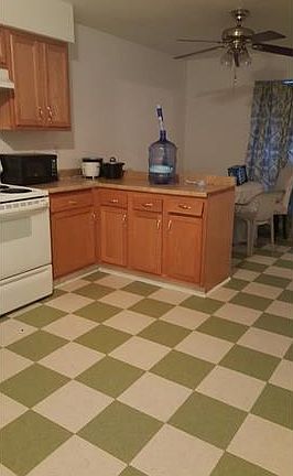 2nd image of 7801 Weaver Ave