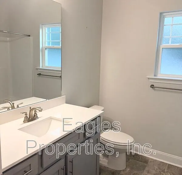 208 Bay Hill Dr — Photo 12