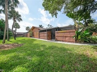 5625 Foxlake Dr, North Fort Myers, FL 33917