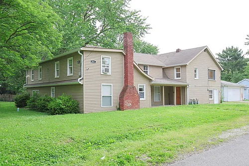 098 Photo 1