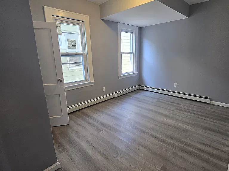 291 Madison Ave — Photo 3