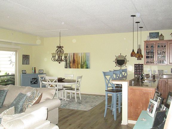 Furnishings Included w/sale