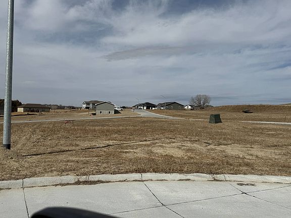 5th image of 0 Hillcrest Dr