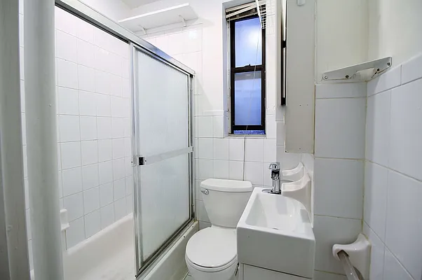 Rented by Julianna Realty Corp | media 22