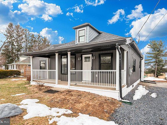 3rd image of 9932 Kelly Rd