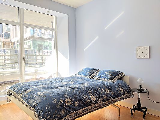 5th image of 555 W 59th St APT 5E
