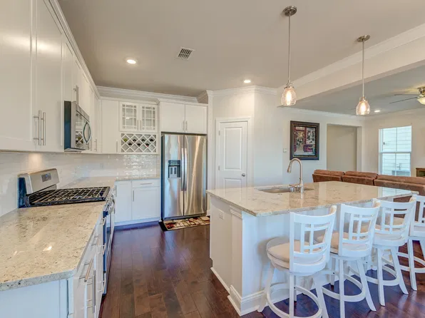231 Bering Ln, Summerville, SC 29486