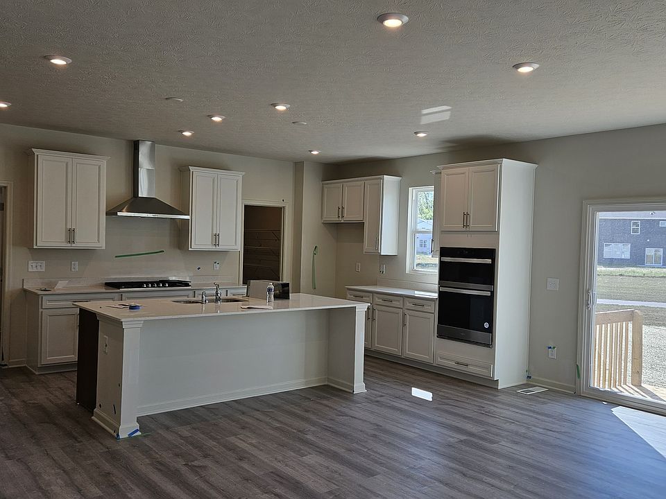 2nd image of 5553 Lighthouse Dr