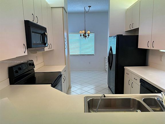 5th image of 7798 Trent Dr #404