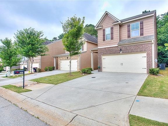 4th image of 2241 Capella Cir SW