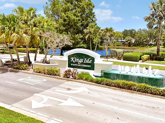 2nd image of 639 NW Venetto Court