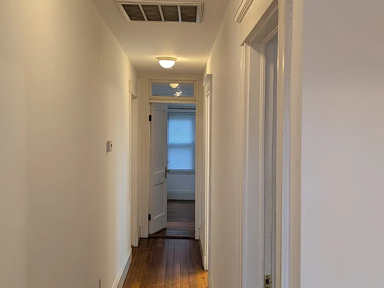 1900 Washington St #3 — Photo 10